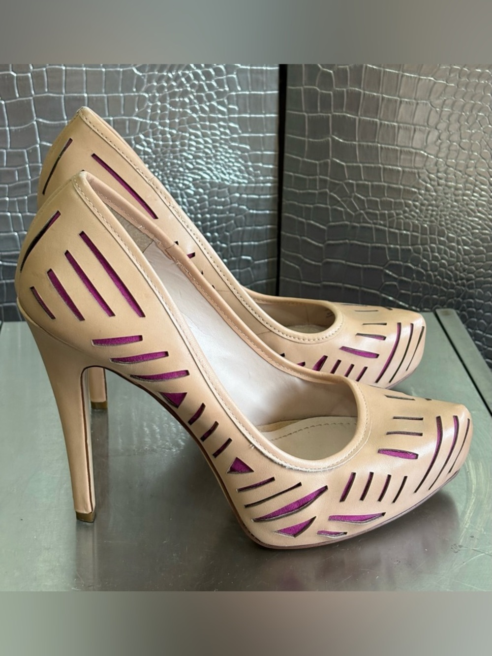 BCBGeneration Beige Pumps with Pink Cutout Accents